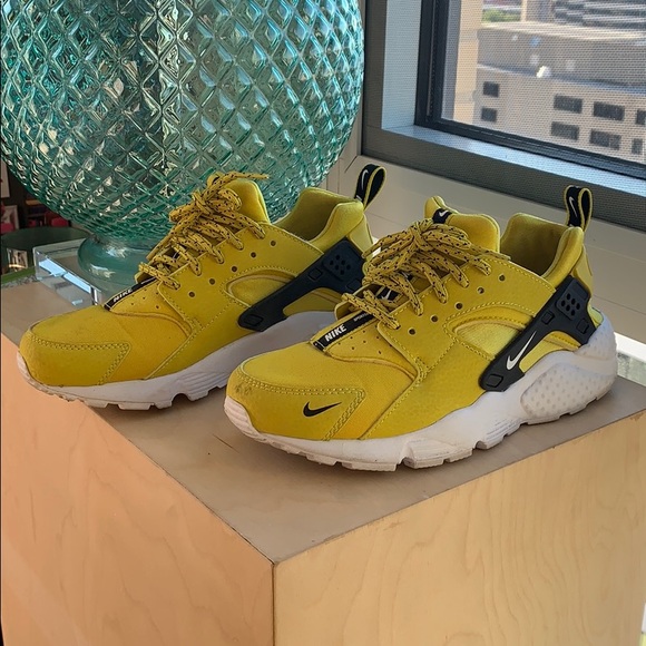 huarache shoes yellow